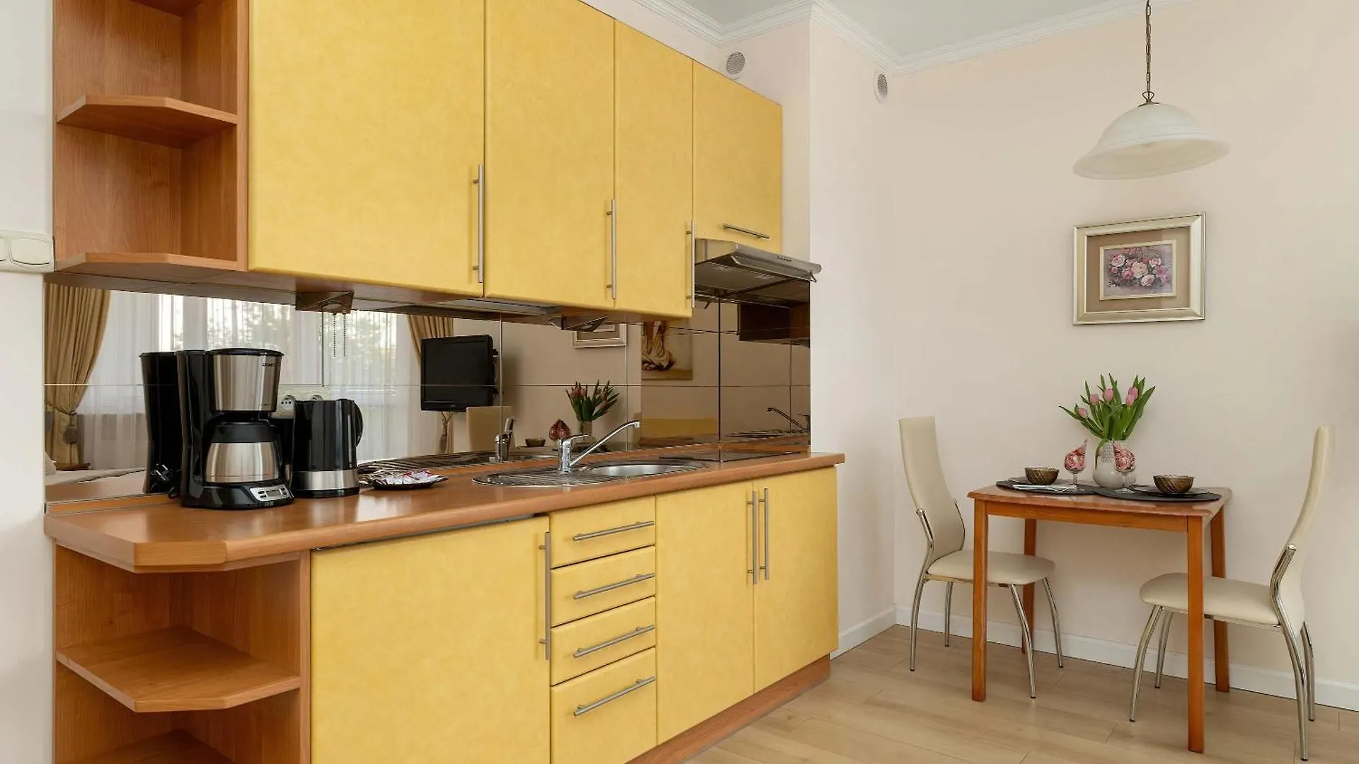 Spacerowa Cozy Apartments With Balcony In Kolobrzeg By Noclegi Renters Poland