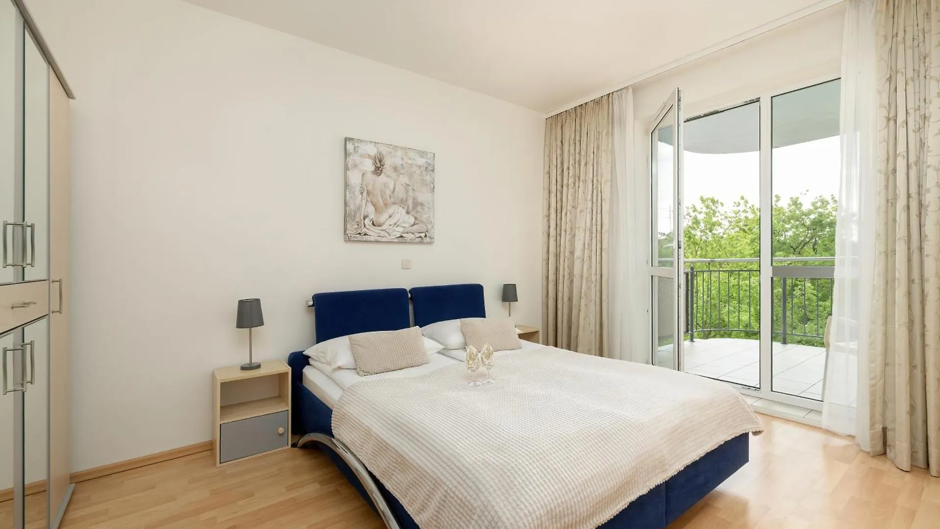 Spacerowa Cozy Apartments With Balcony In Kolobrzeg By Noclegi Renters
