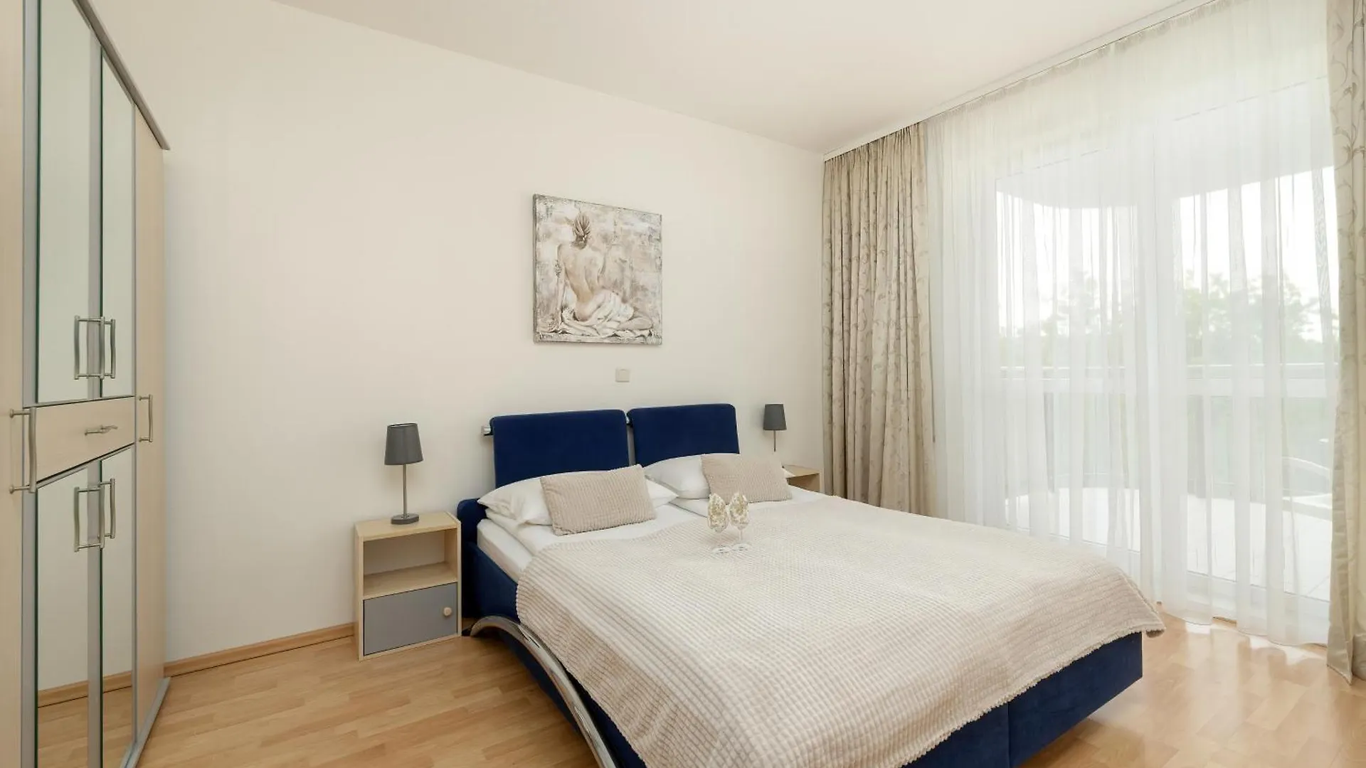 Spacerowa Cozy Apartments With Balcony In Kolobrzeg By Noclegi Renters